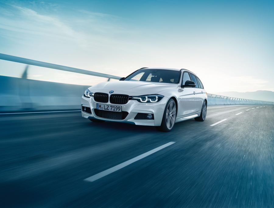  BMW 340i Touring Edition M Sport Shadow 2017 года  (фото 5 из 5)